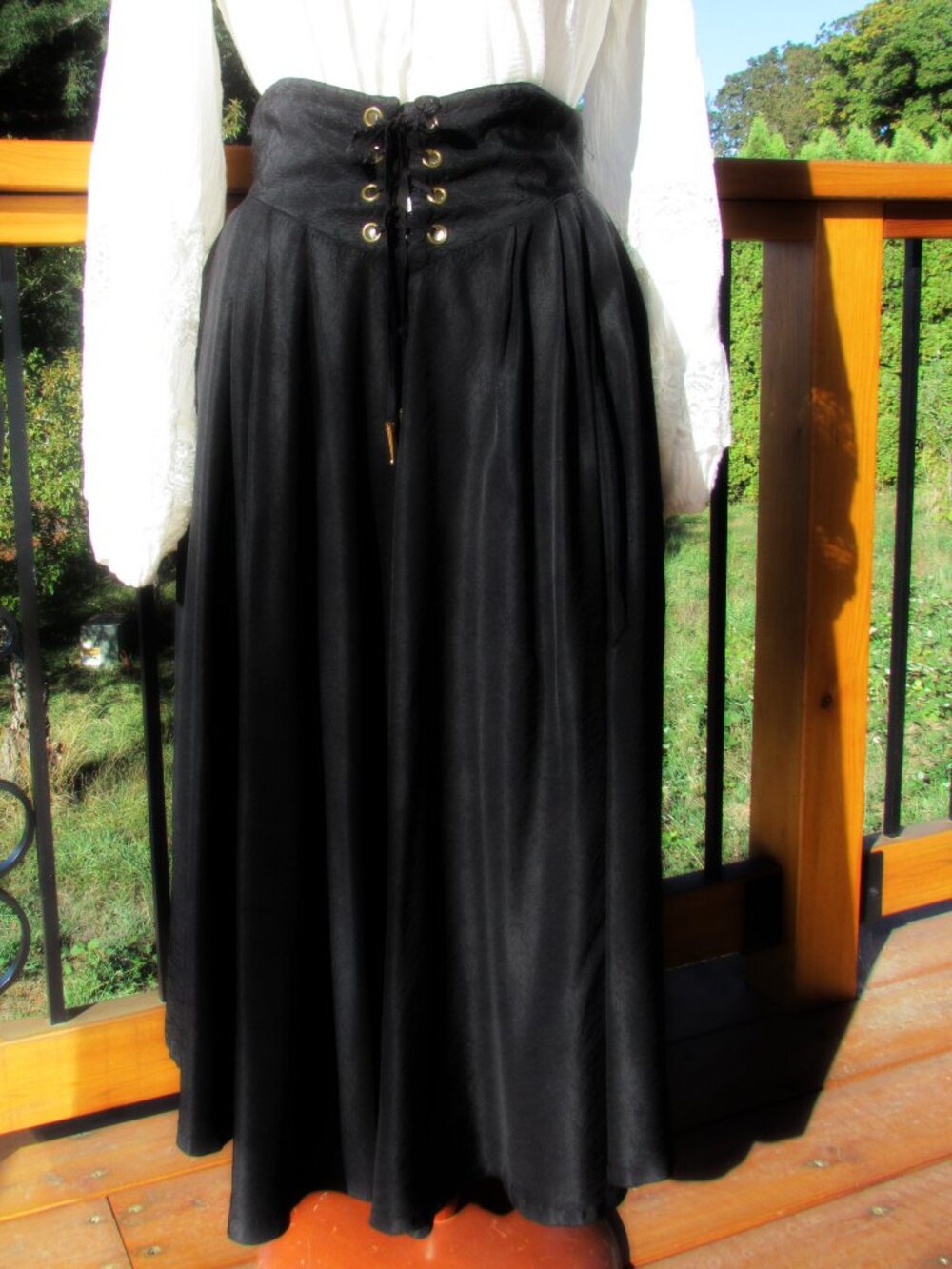 PIRATE COSTUME BLOUSE & SKIRT, WHITE GAUZE w LACE SLEEVES, SKIRT w CORDED WAIST - Picture 3 of 5
